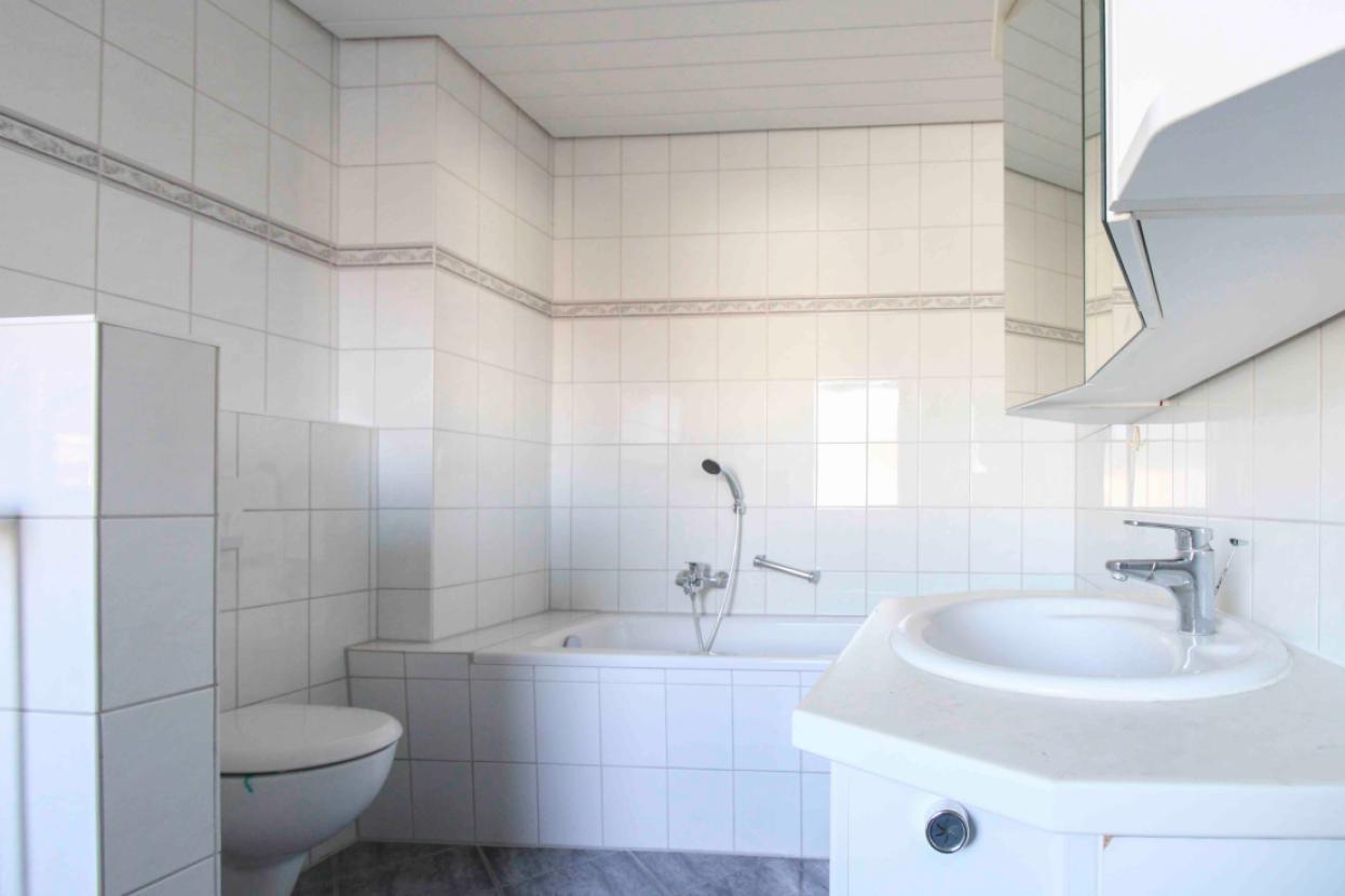 Badezimmer EG Bild 2