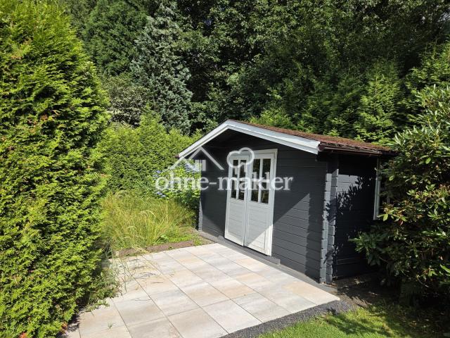 Gartenhaus mit Terrasse