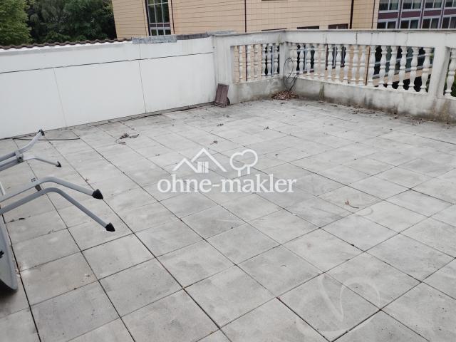 Terrasse (wird noch gereinigt)