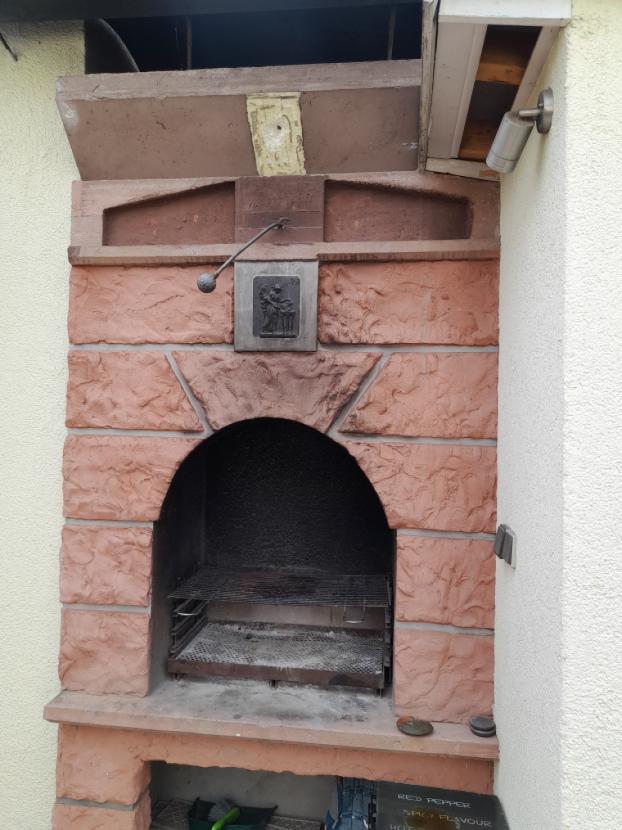 Ofen im Hof