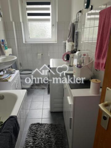Bad mit Badewanne