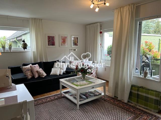 WZ- Blick zum Balkon