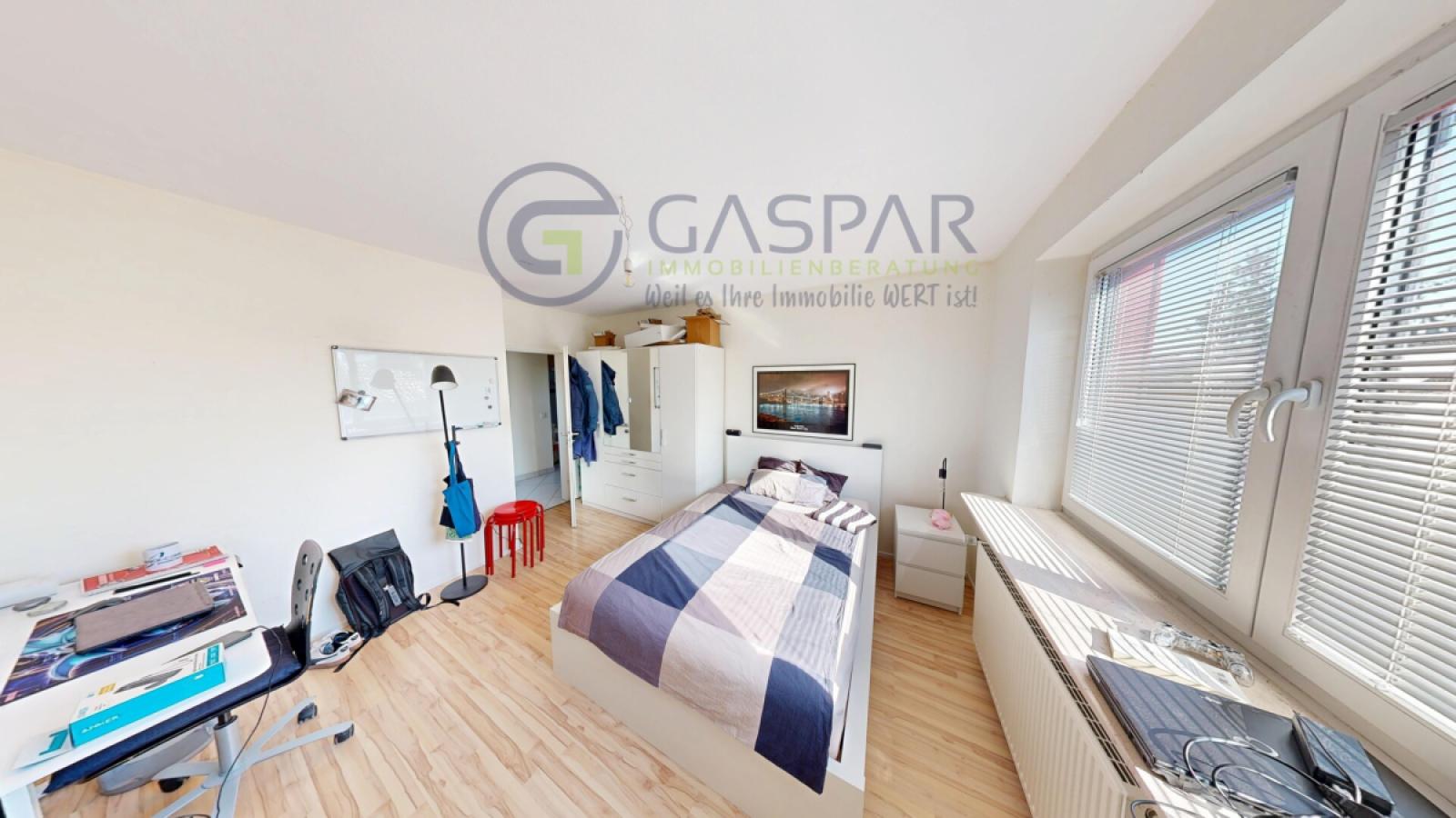 OG Schlafzimmer II