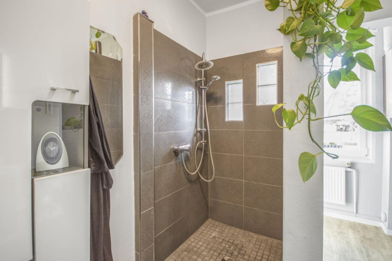 Begehbare Dusche im EG