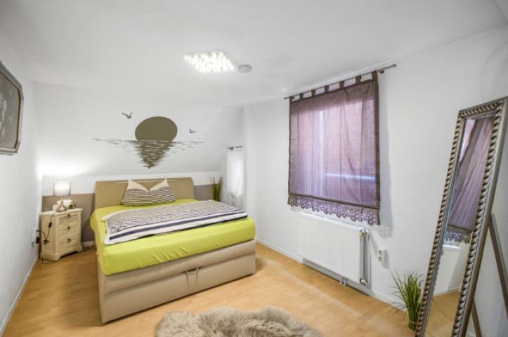 Schlafzimmer im DG