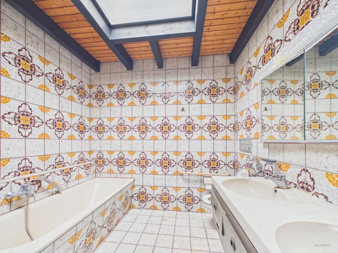 Badezimmer im OG