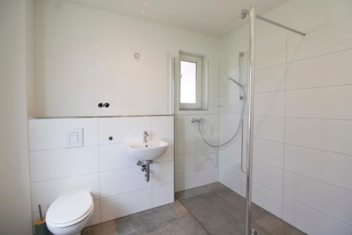 Duschbad EG