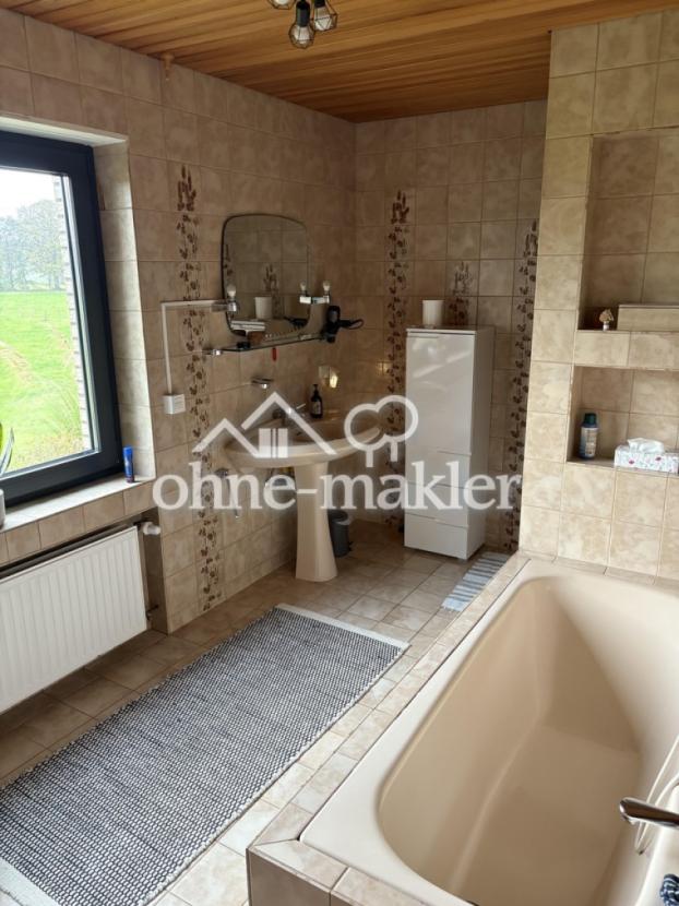 Badezimmer EG