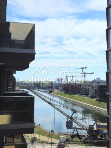 Aussicht Balkon Hafen/ Dom