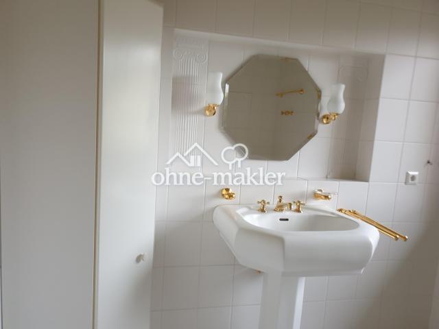 Badezimmer 1. OG 