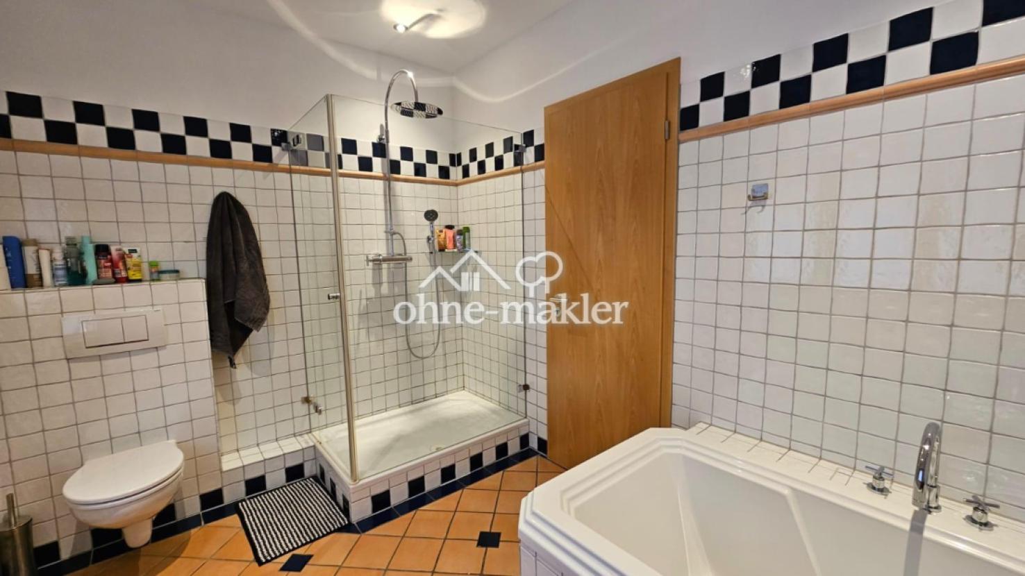 En-Suite Bad 1. OG