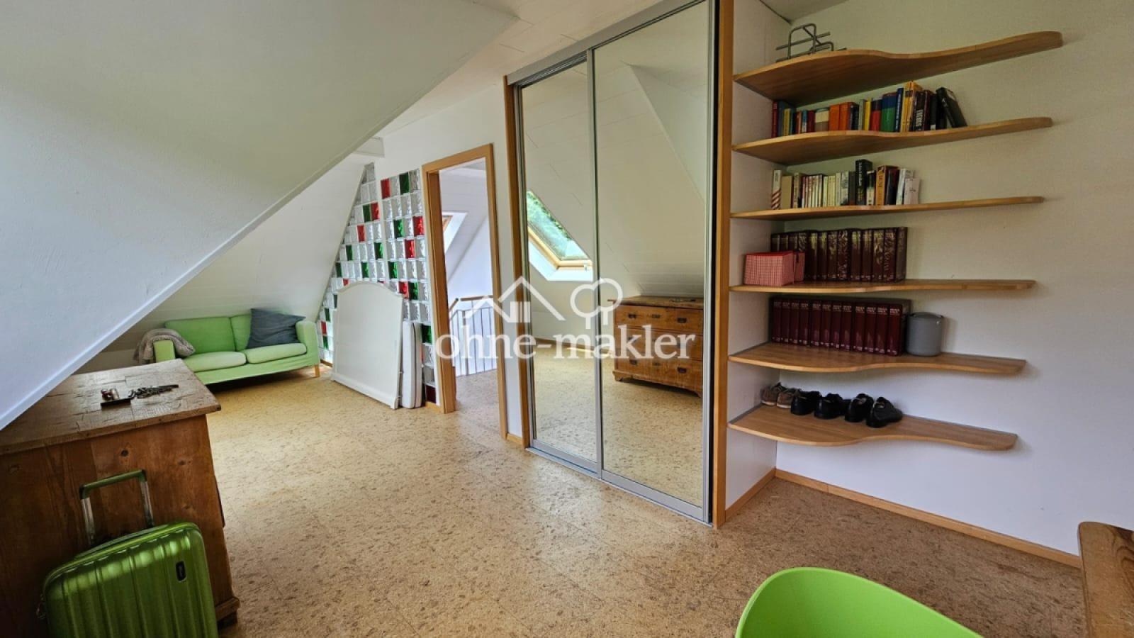 Zimmer/Spieldiele 2. OG