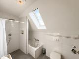 Badezimmer / Hauptschlafzimmer
