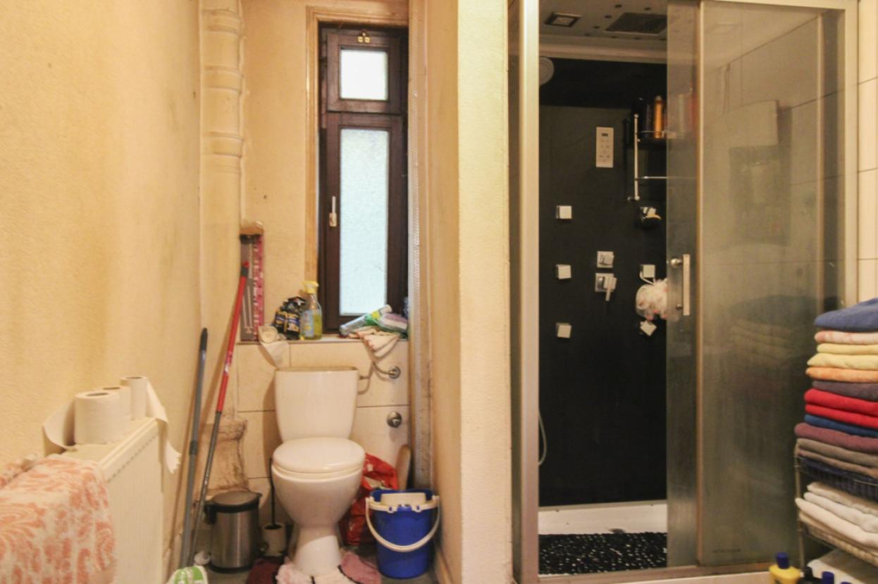 1 OG Badezimmer_