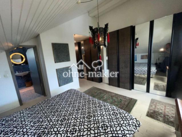Schlafzimmer – direkt zum Bad