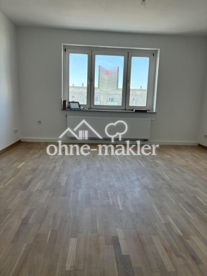 Wohnzimmer mit Parkett - Beisp