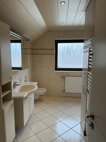 Modernes Badezimmer OG