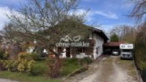 Haus Nordostseite mit Einfahrt