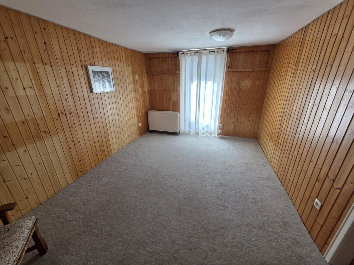 Zimmer EG_134825