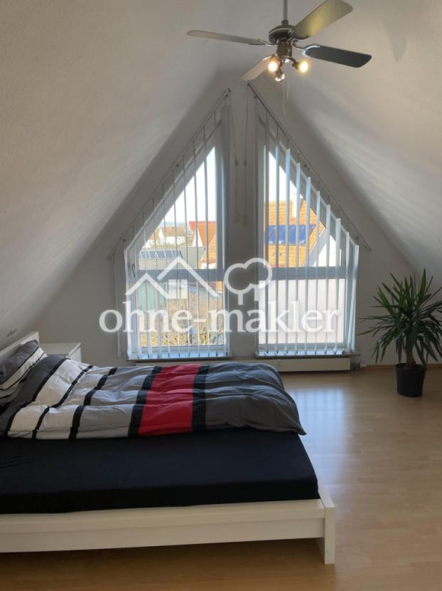 Schlafzimmer DG