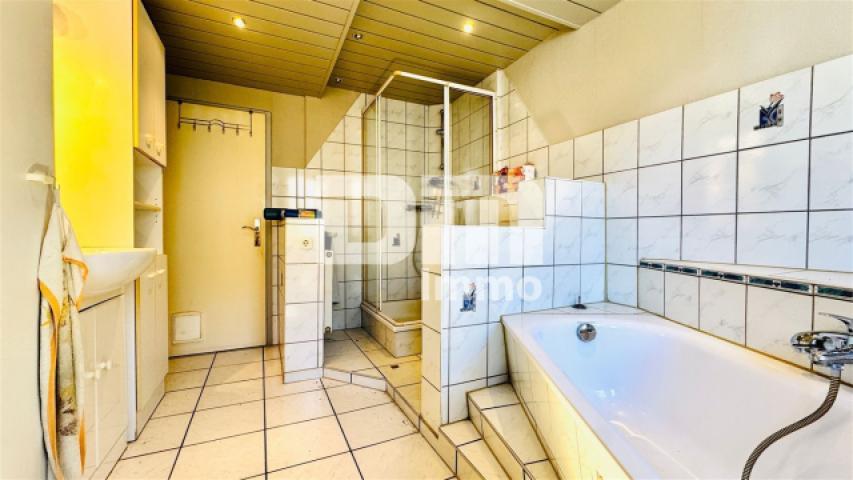 OG Bad / Wanne / Dusche