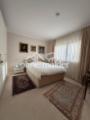 Schlafzimmer mit Schrank
