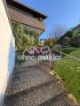 Treppe zum Garten und Eingang