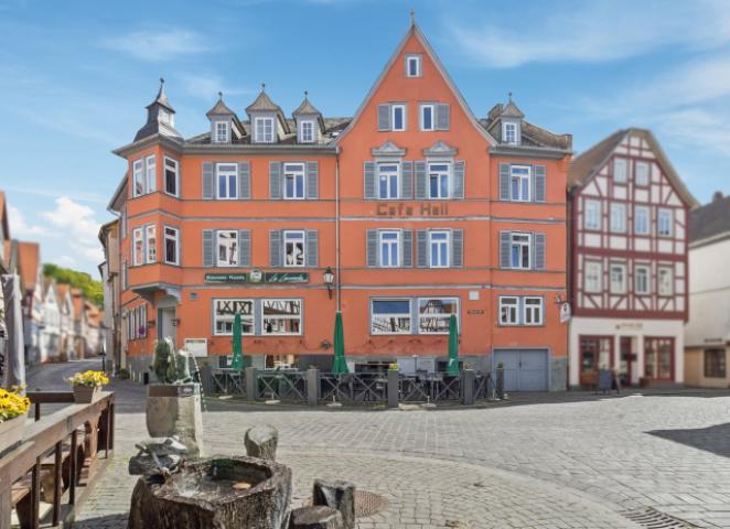 Straßenansicht