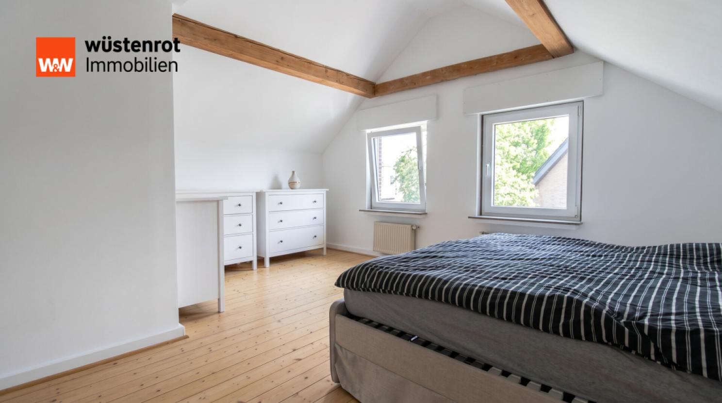 Schlafzimmer DG