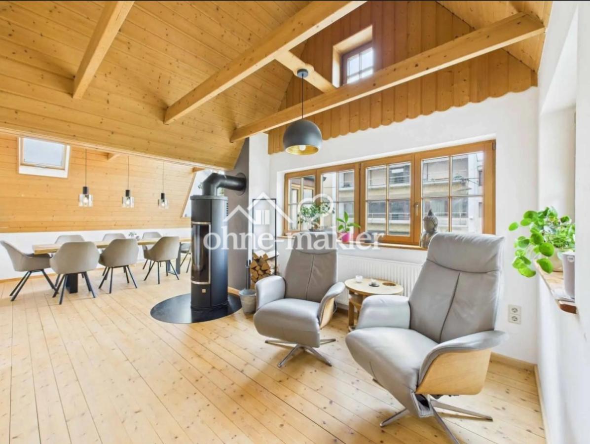 Kamin- Esszimmer OG
