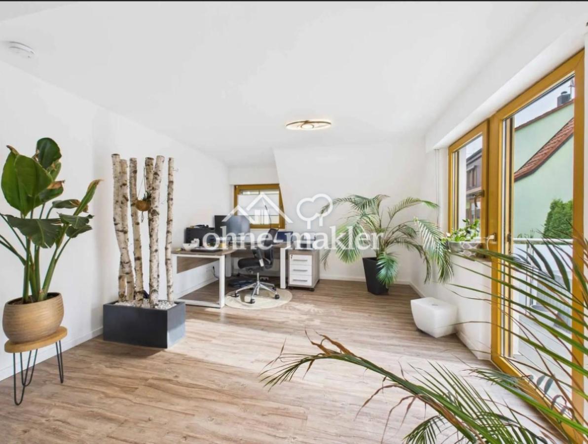 großes Wohnzimmer OG