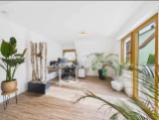 großes Wohnzimmer OG