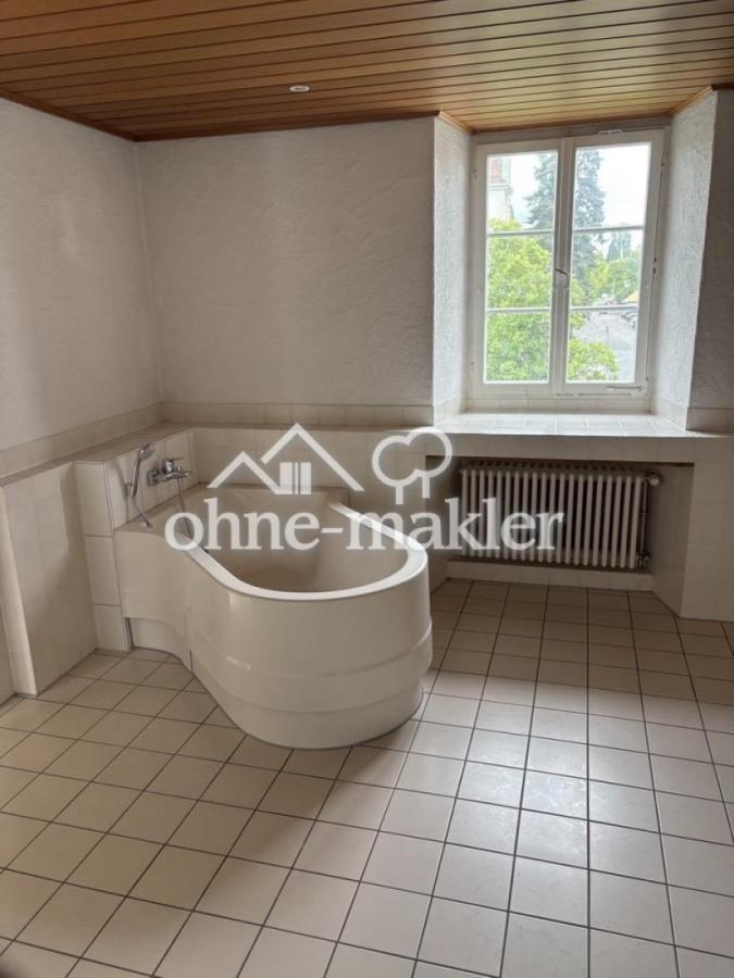 Bad mit Badewanne