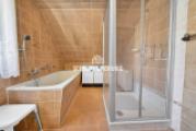 Badezimmer / 1. Obergeschoss