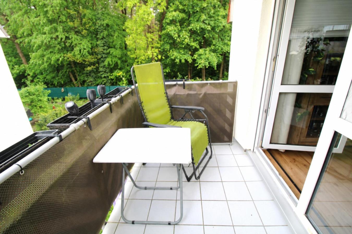 Balkon mit Blick ins Grüne
