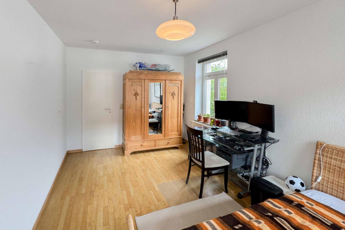 Schlafzimmer (2)