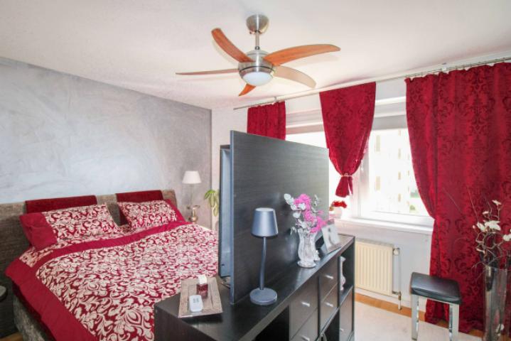Schlafzimmer (2)