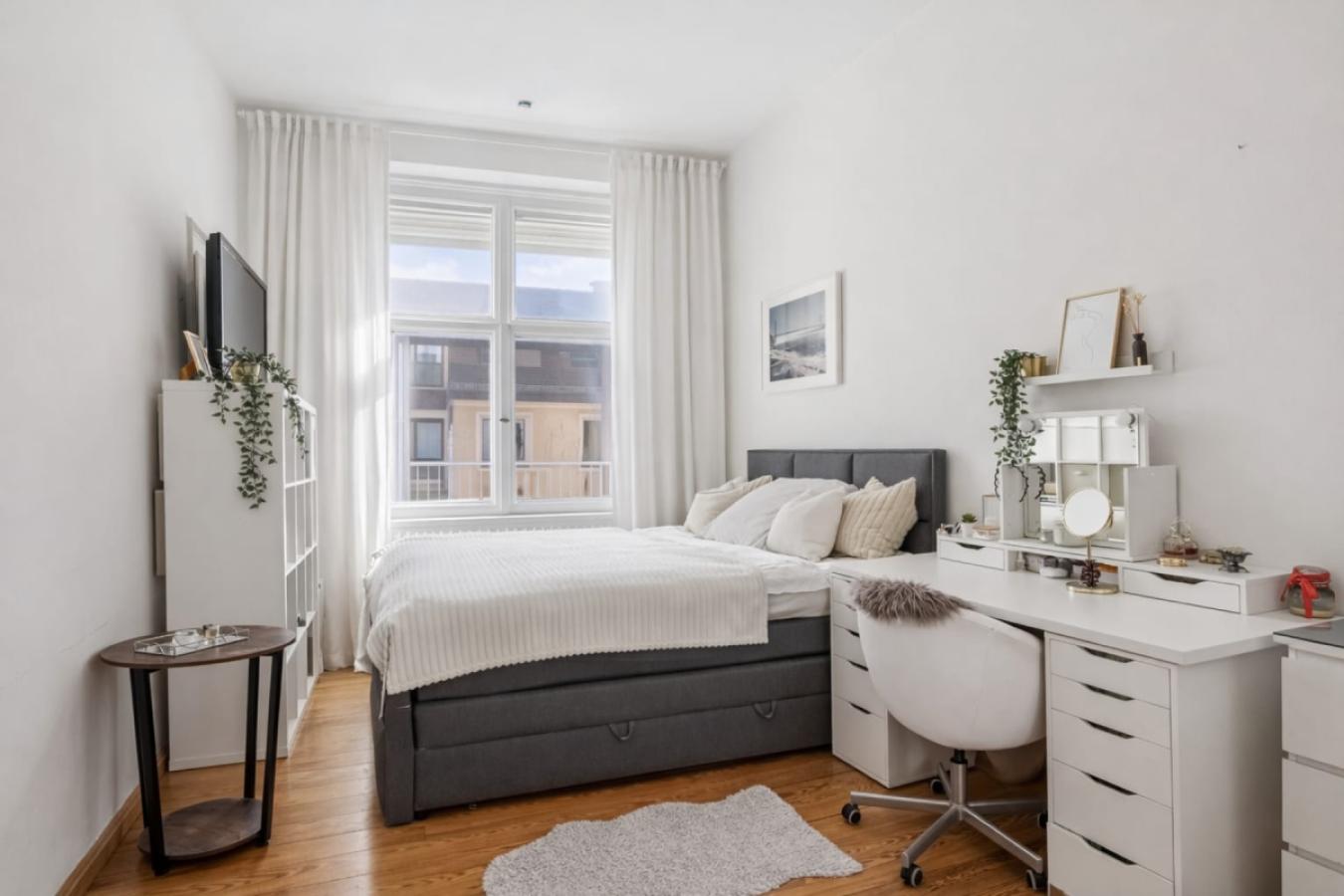Schlafzimmer 2