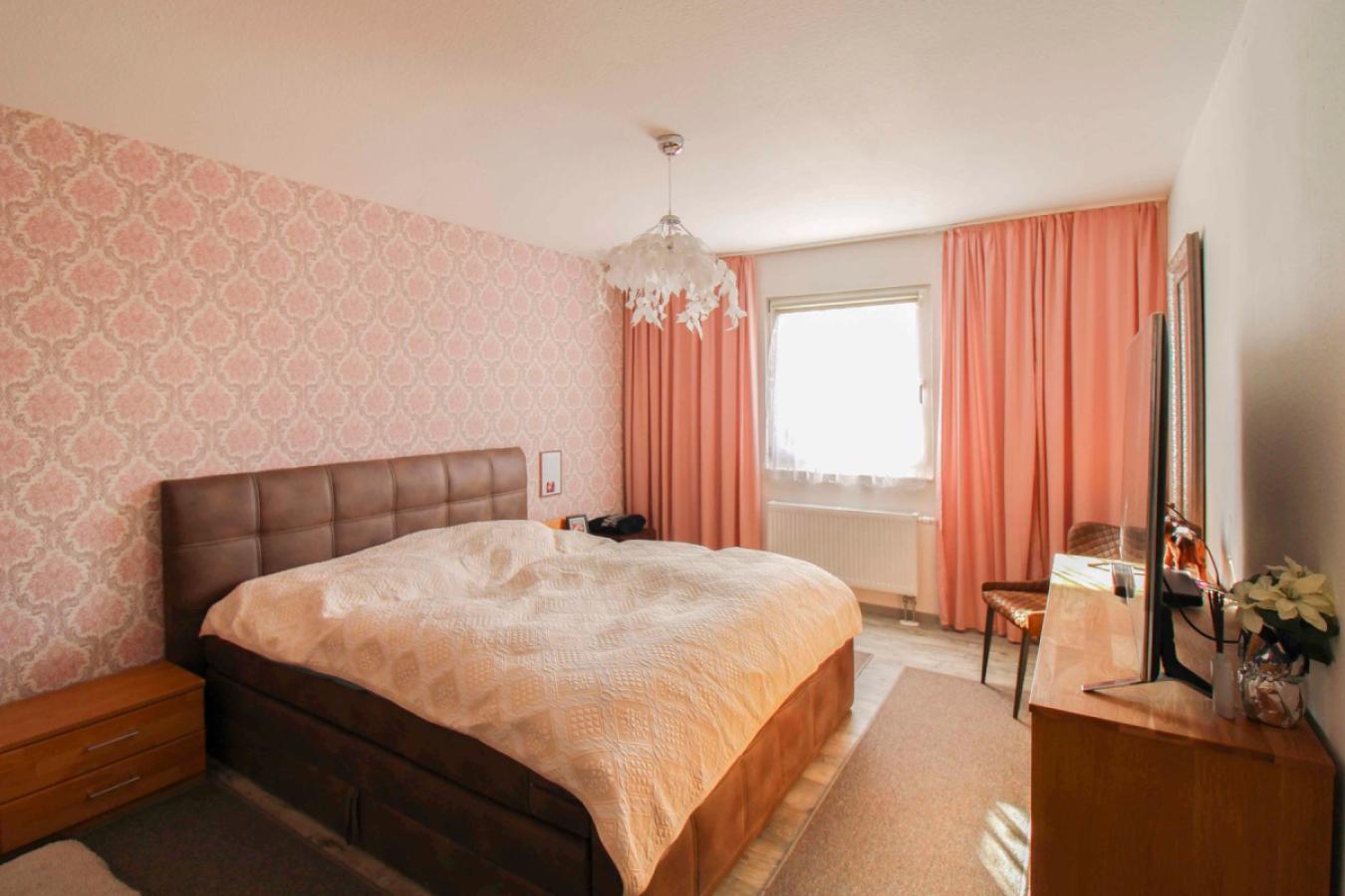 Zimmer II EG