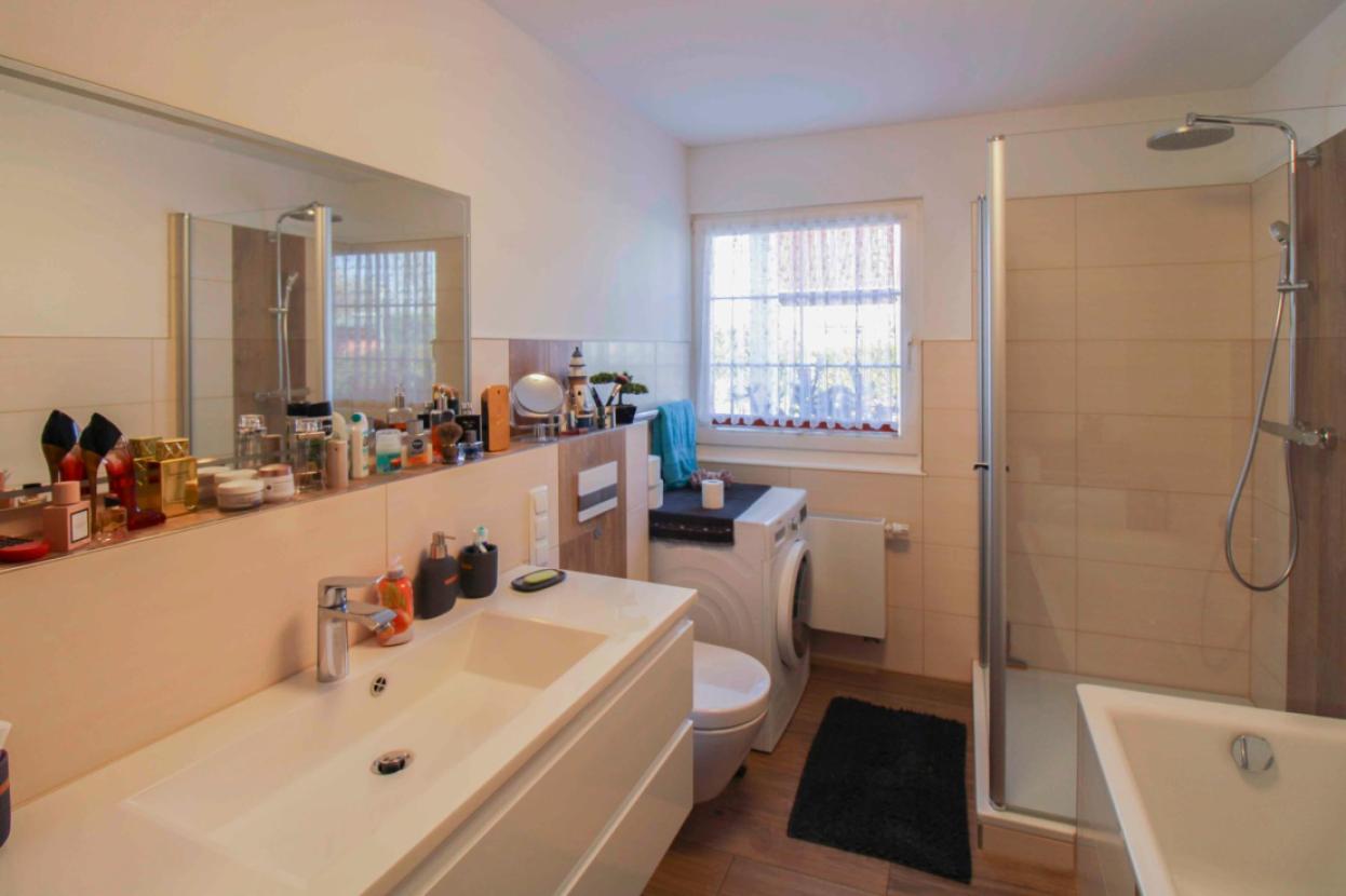 Badezimmer EG