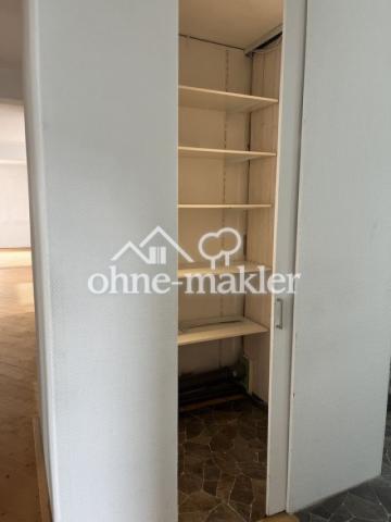 1.OG-begehbarer Kleiderschrank