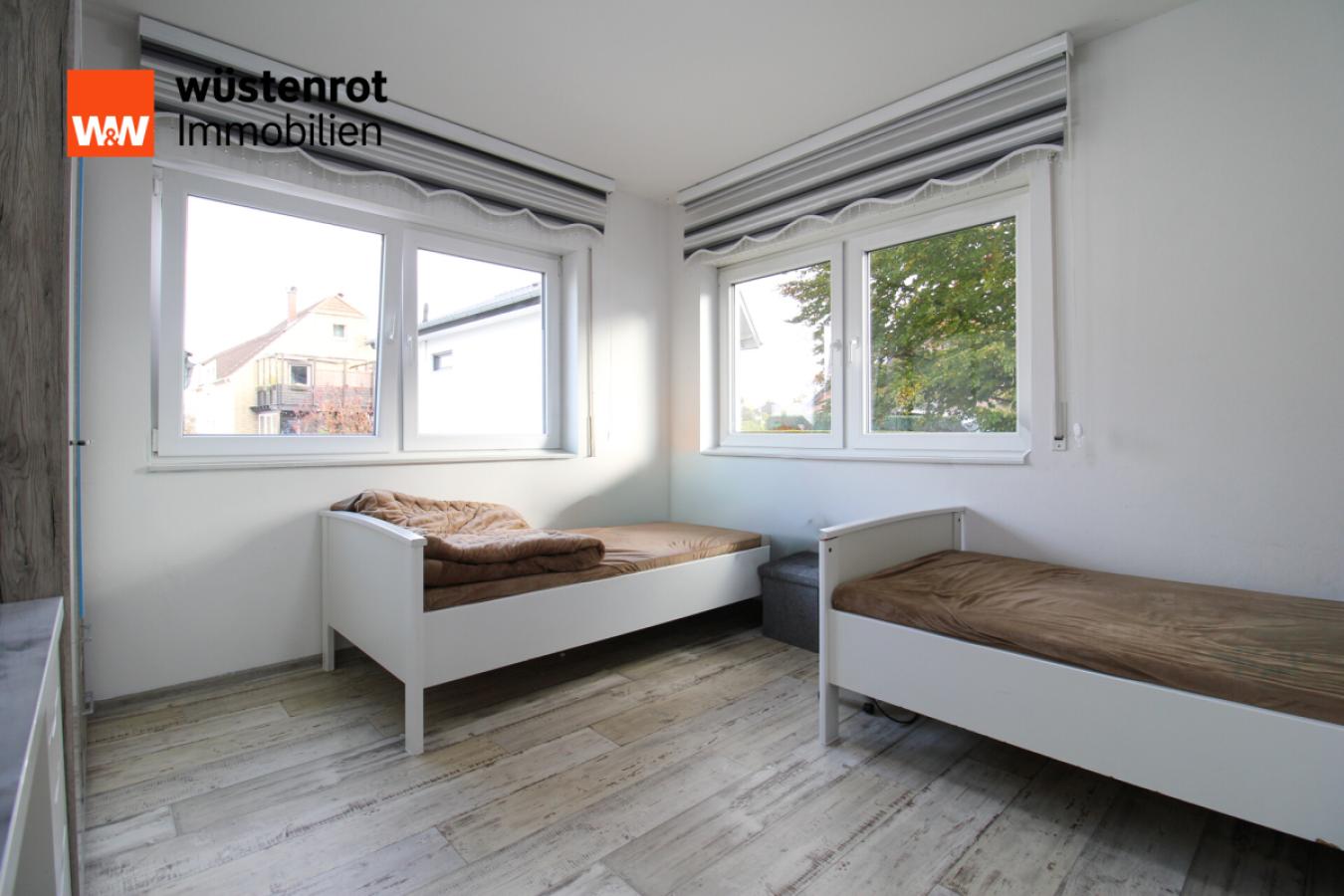 Schlafzimmer 2