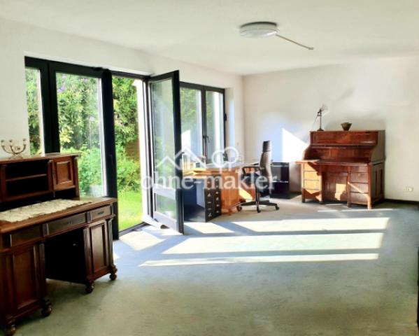Zimmer mit Gartenzugang EG