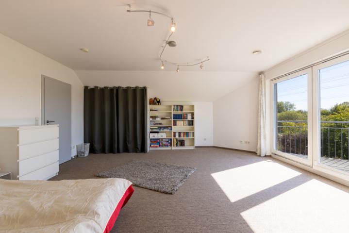 Kinderzimmer mit Balkon