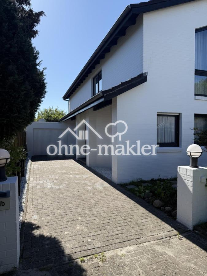 Atelierhaus Zufahrt - Garage