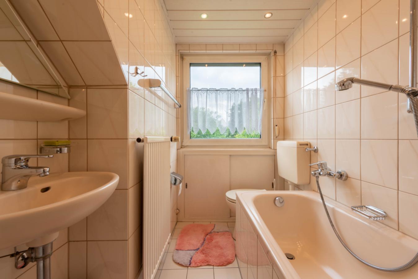 Ansicht Badezimmer DG 