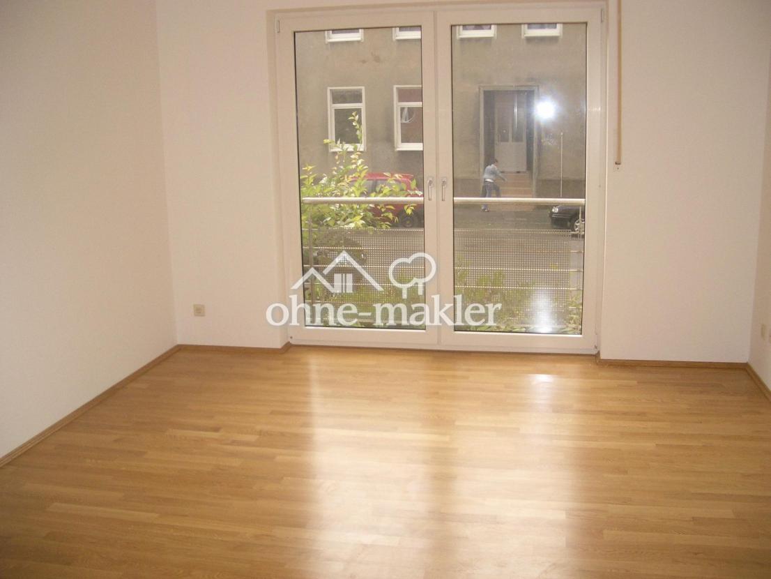 Schlafzimmer m. frz. Balkon