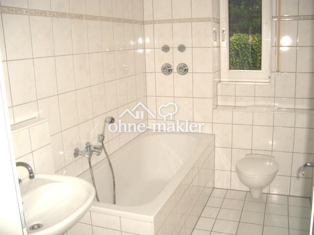 Bad mit Wanne