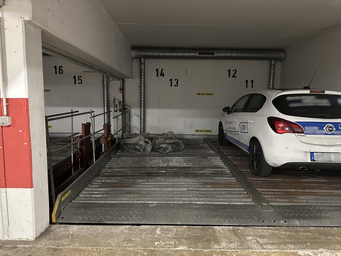 Tiefgaragenstellplatz