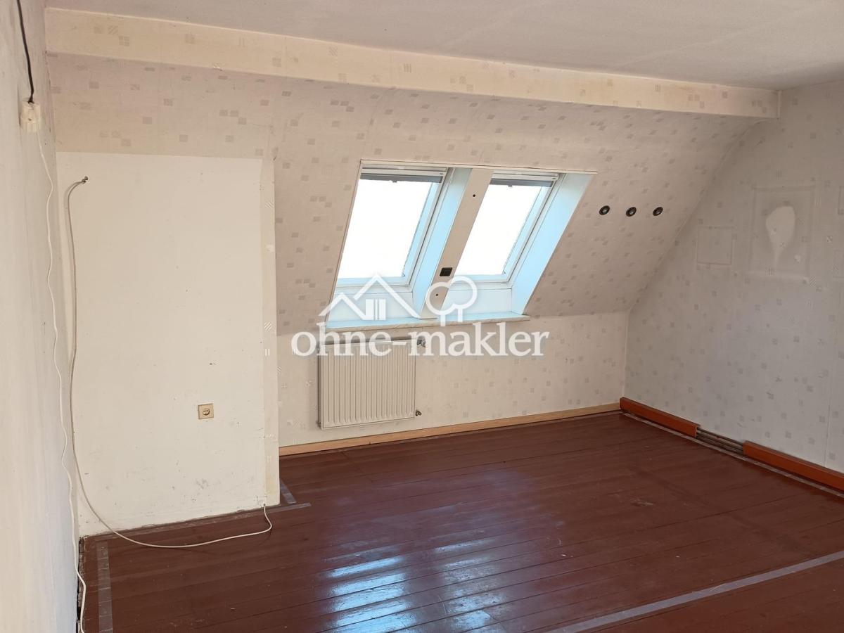 großes Zimmer DG